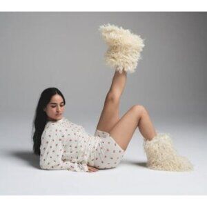 NEW SKIMS FAUX SHAGGY FUR BOOTS SZ 38
